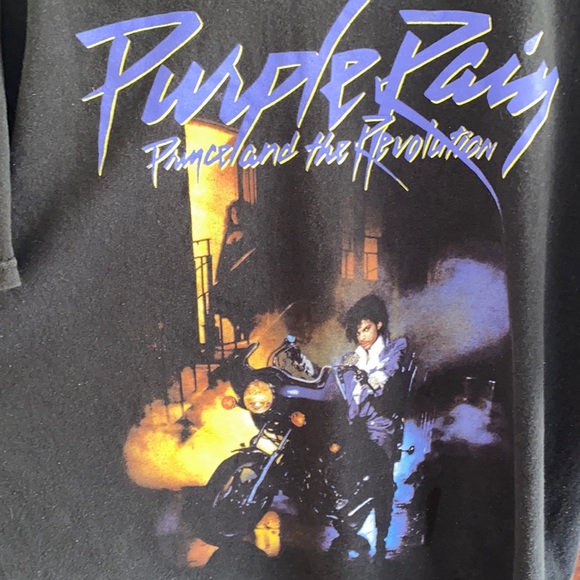 Purple rain black tee - Picture 2 of 2